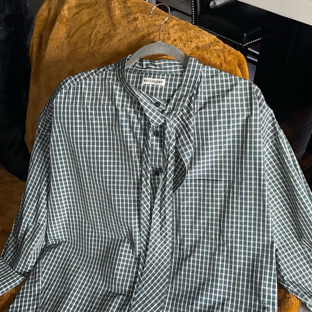 Balenciaga Green New Swing Pussy-Bow Oversized Checked Logo Shirt - Picture 4 of 13